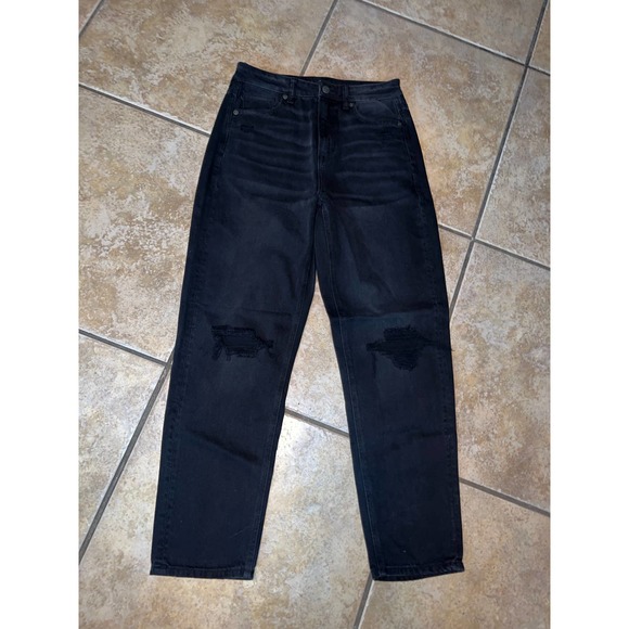 American Eagle Outfitters Denim - American Eagle Mom Straight Jeans Size 4